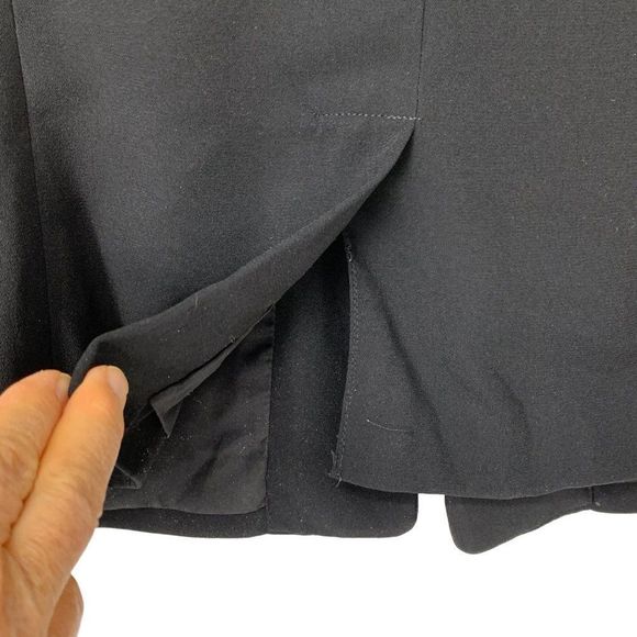 Womens Forever 21 Black Tuxedo Jacket Size M Jr Shawl Collar S/M Fitted 5071 - Picture 4 of 6